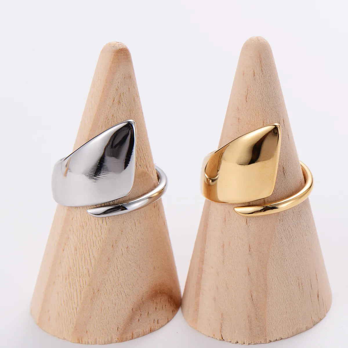 Simple Style Curve Stainless Steel Twist Plating 18k Gold Plated Open Ring