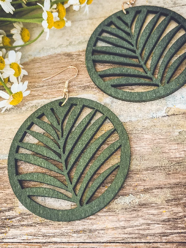 Shiny Drop Earrings-Beautiful Large Green Wood Leaf Earrings