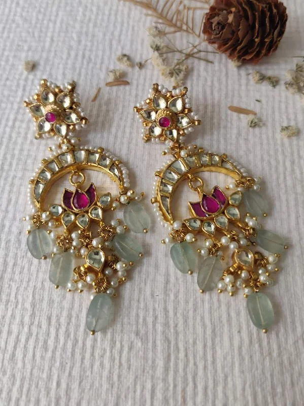 Fashion Pearl Earrings-Pink Color Gold Plated Jadau Kundan Earrings - ME700M