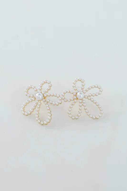 Dainty Gold Earrings-Eve Gold Pearl Flower Stud Earrings