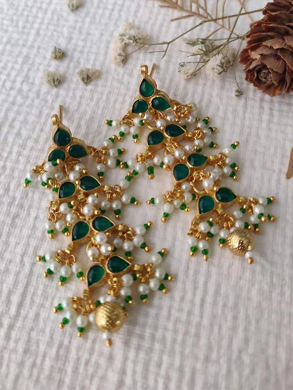 Cute Flower Earrings-Green Color Gold Plated Jadau Kundan Earrings - ME708GR